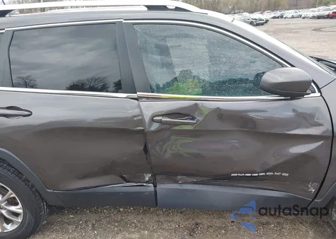 2020 Jeep Cherokee Latitude Plus 4X4 из США, поврежденный, VIN 1C4PJMLB3LD626736